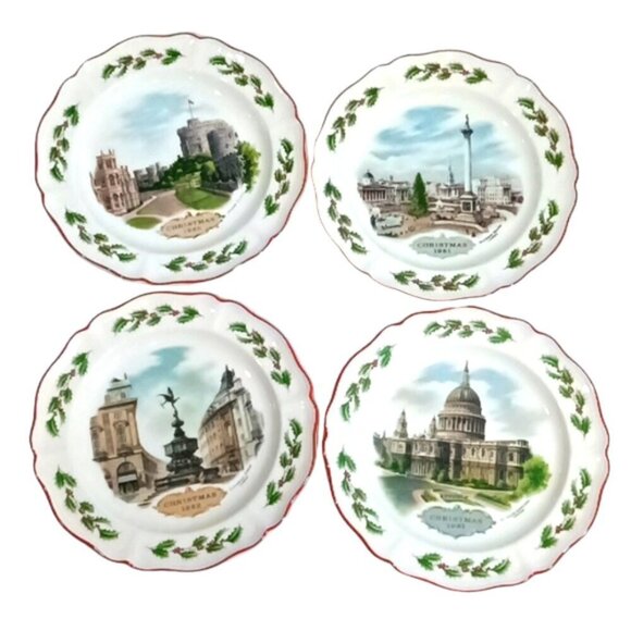 Vintage Wedgwood Queen's Ware Christmas Plates Paintings by Alan Price Set of 4 - Picture 2 of 14
